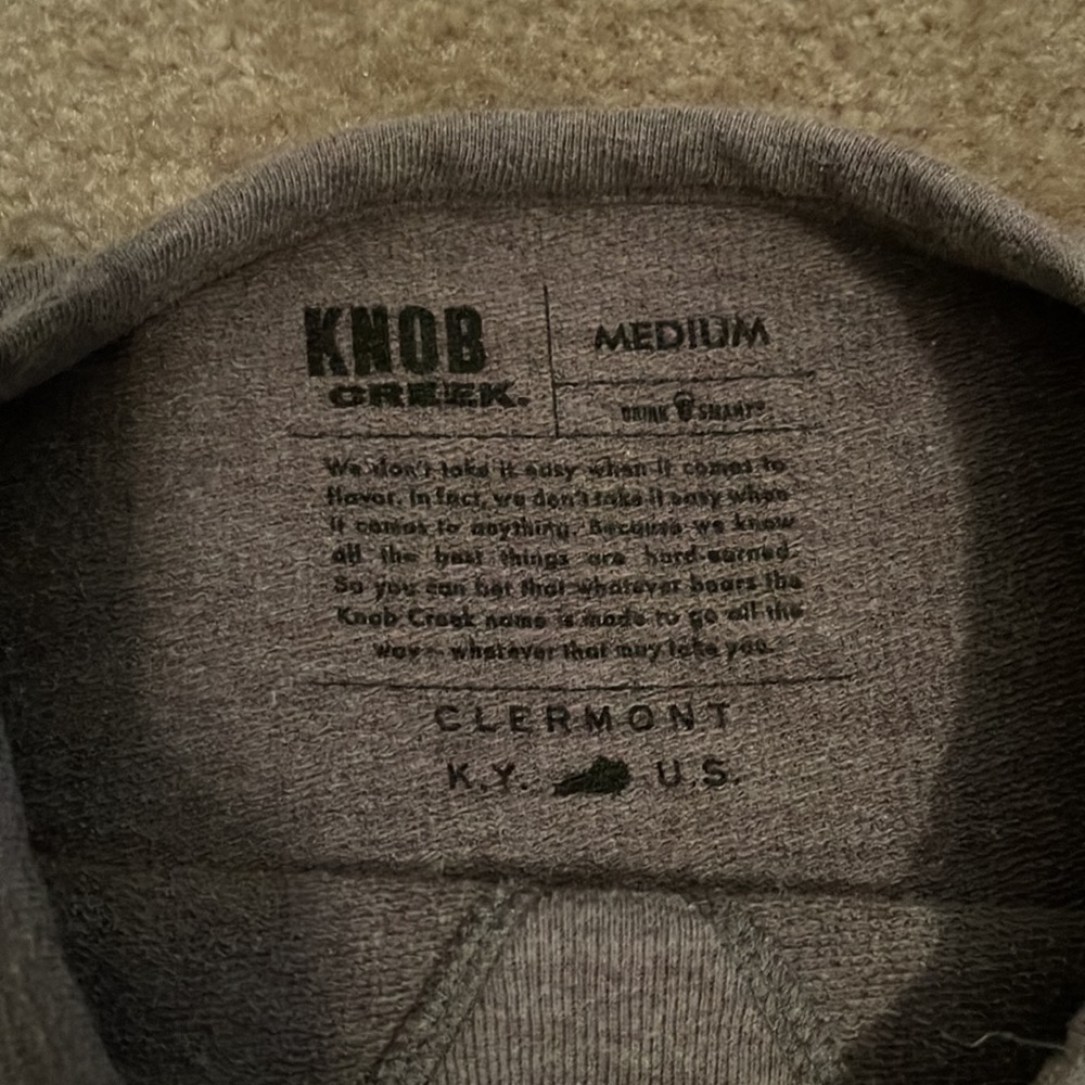 Knob Creek Bourbon Whiskey Pullover - Size M - Picture 3 of 3